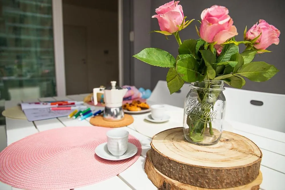 Olivia Home By Yohome A Misano Adriatico Vicino La Spiaggia 0*,