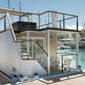 Botel Portoverde Luxury Houseboat, Misano Adriatico